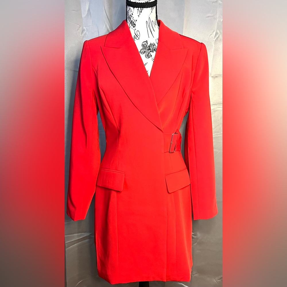NWT - White House Black Market Vibrant Red Blazer Dress - Size 6 - Picture 2 of 6